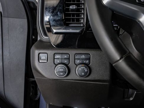 Used 2024 Chevrolet Silverado 1500 LT w/ Z71 Off-Road Package image 27