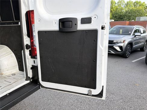 Used 2024 RAM ProMaster 2500 w/ Convenience Group FWD image 18
