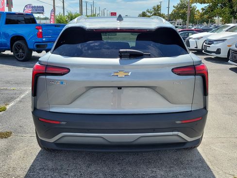 Used 2024 Chevrolet Blazer EV LT AWD/4WD image 5