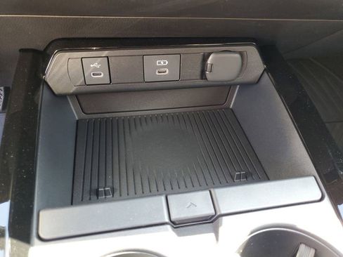 New 2026 Toyota Prius Plug-In Hybrid image 18