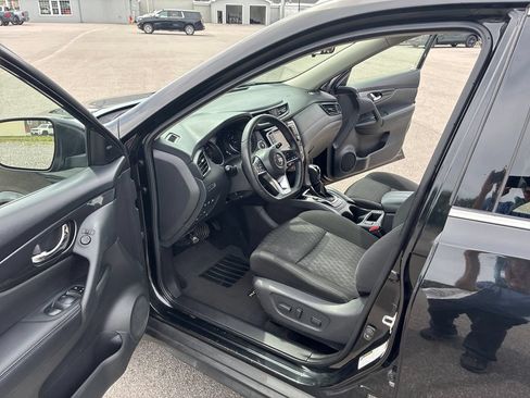 Used 2020 Nissan Rogue SV AWD/4WD image 14