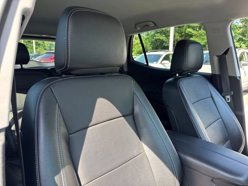 Used 2024 GMC Terrain SLT FWD image 24