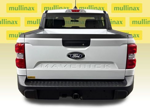 New 2026 Ford Maverick XLT w/ XLT Luxury Package FWD image 9