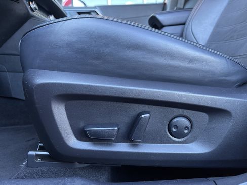 Used 2023 Mitsubishi Outlander SE Black Edition image 15