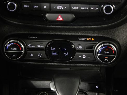Used 2023 Kia Soul GT-Line FWD image 21