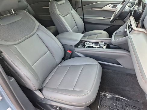New 2026 Ford Explorer Active w/ Active Comfort Package AWD/4WD image 20