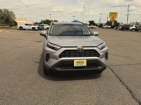 Used 2025 Toyota RAV4 XLE w/ Convenience Package AWD/4WD image 3