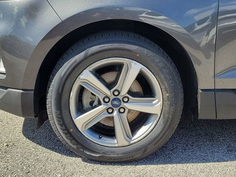 Used 2019 Ford Edge SEL w/ Equipment Group 201A image 6