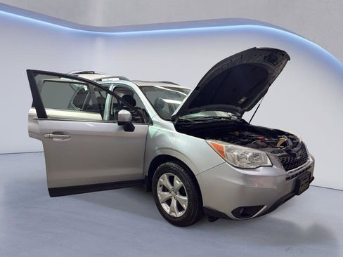 Used 2014 Subaru Forester 2.5i Limited image 7