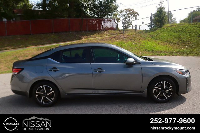 Used 2024 Nissan Sentra SV FWD image 4
