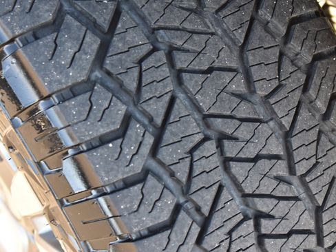 Used 2021 Ford Ranger Lariat w/ Equipment Group 501A High image 11