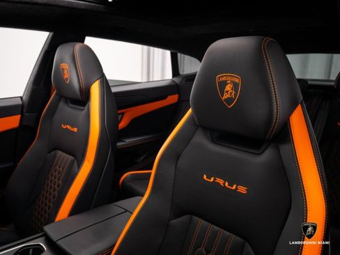 Used 2023 Lamborghini Urus S image 30