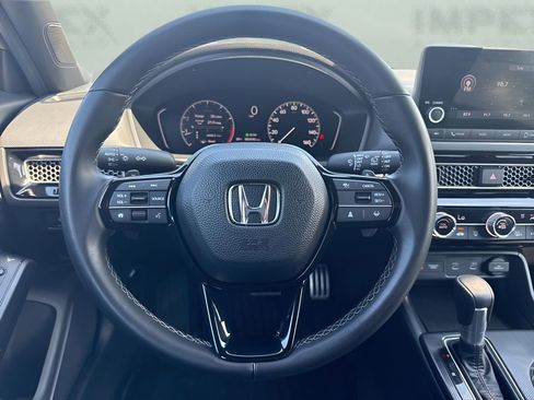 Used 2025 Honda Civic Sport image 11