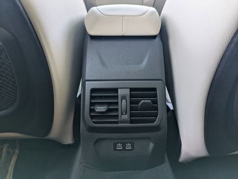 Used 2023 BMW 228i Gran Coupe w/ Dynamic Handling Package image 18