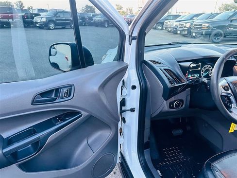 Used 2019 Ford Transit Connect XL image 18