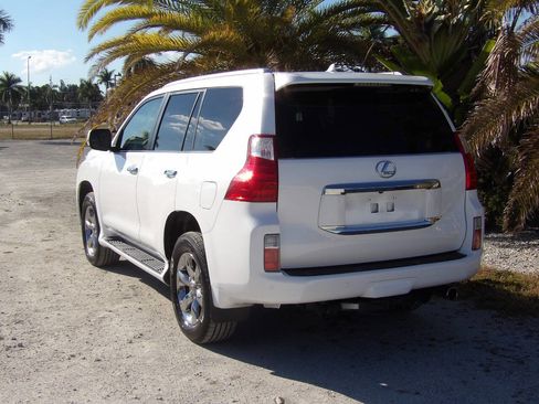 Used 2011 Lexus GX 460 Base AWD 4dr SUV image 5
