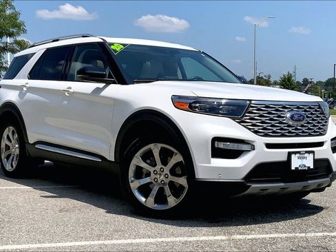 Used 2020 Ford Explorer Platinum w/ Premium Technology Package AWD/4WD image 33