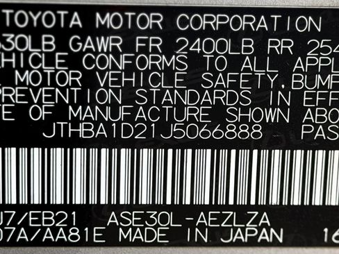 Used 2018 Lexus IS 300 w/ Accessory Package 2 RWD image 33