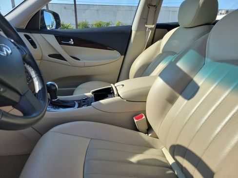 Used 2017 INFINITI QX50 AWD w/ Deluxe Touring Package image 17