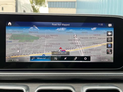 Used 2023 Mercedes-Benz GLE 350 4MATIC w/ Premium Package image 15