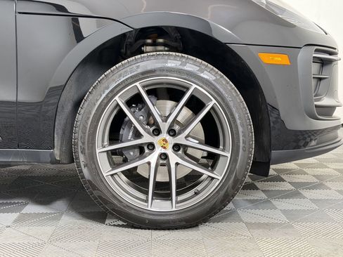 Used 2026 Porsche Macan image 14