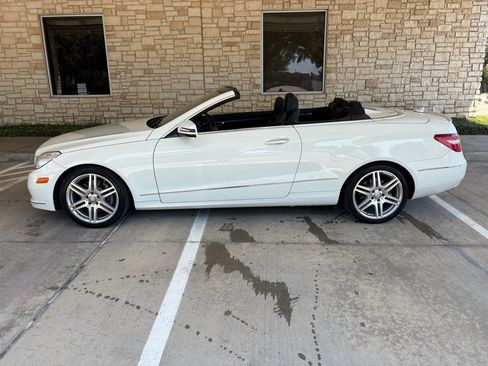Used 2011 Mercedes-Benz E 350 Cabriolet image 10