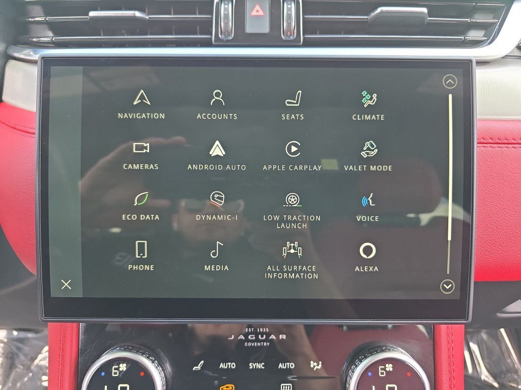 Used 2025 Jaguar F-PACE R-Dynamic S AWD/4WD image 21