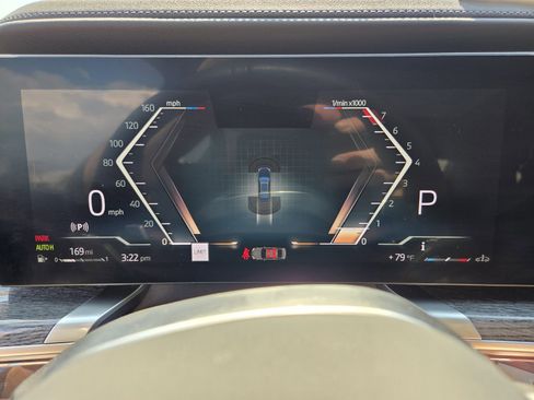 Used 2025 BMW 740i xDrive image 30