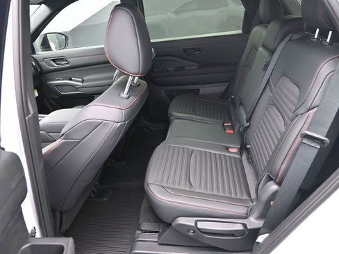 New 2026 Nissan Pathfinder Rock Creek AWD/4WD image 12