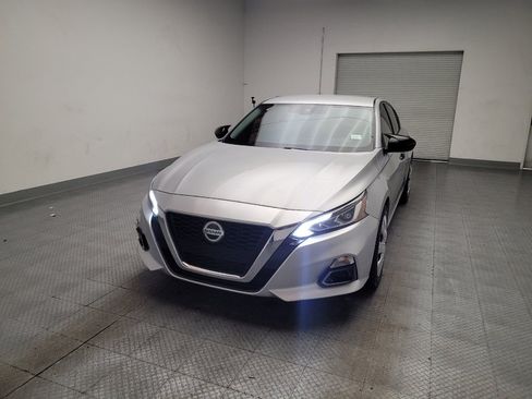 Used 2021 Nissan Altima 2.5 SV FWD image 15