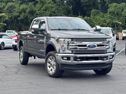 Used 2018 Ford F250 Lariat w/ Lariat Ultimate Package AWD/4WD image 1