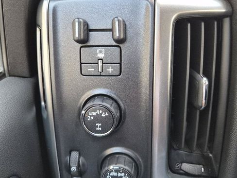 Used 2019 Chevrolet Silverado 1500 LT w/ All Star Edition AWD/4WD image 26