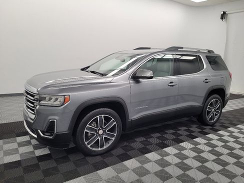 Used 2021 GMC Acadia SLT w/ Premium Package FWD image 2