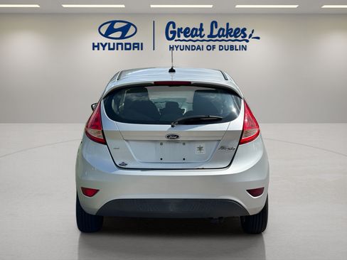 Used 2012 Ford Fiesta SE FWD image 4