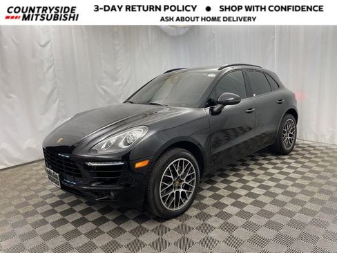 Used 2018 Porsche Macan S image 1
