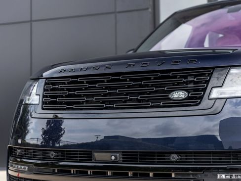 Used 2023 Land Rover Range Rover Long Wheelbase SE AWD/4WD image 15