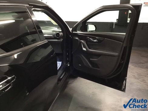 Used 2019 Chevrolet Blazer Premier w/ Sun and Wheels Package AWD/4WD image 40