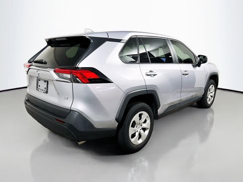 Used 2023 Toyota RAV4 LE image 4