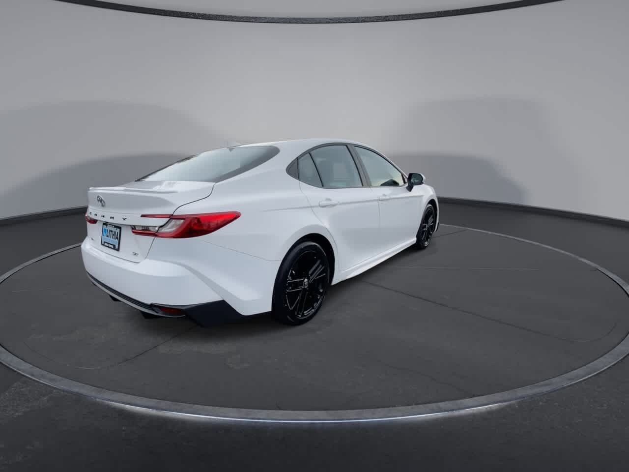 Certified 2025 Toyota Camry SE FWD image 8