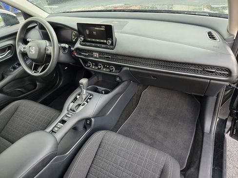 Used 2025 Honda HR-V LX image 14