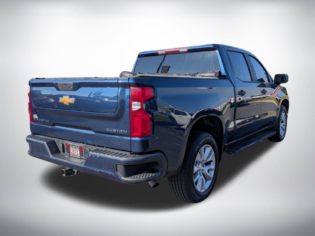 Used 2022 Chevrolet Silverado 1500 Custom w/ Safety Confidence Package RWD image 3