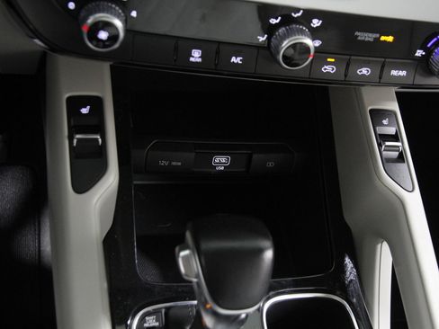 Used 2020 Kia Telluride S image 13