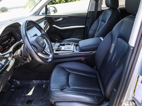 Used 2023 Audi Q7 3.0T Premium Plus AWD/4WD image 17