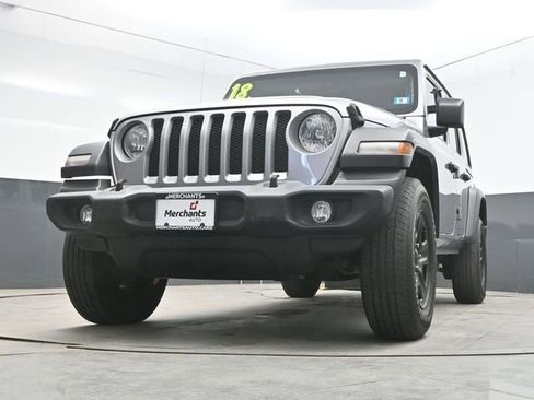 Used 2018 Jeep Wrangler Unlimited Sport AWD/4WD image 31