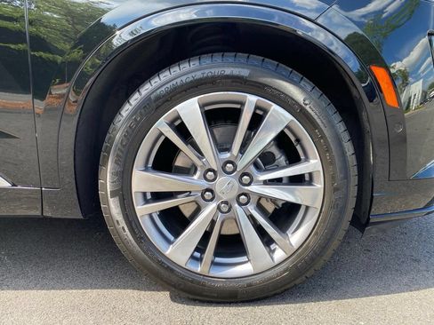 Certified 2024 Cadillac XT6 Premium Luxury w/ Technology Package AWD/4WD image 10