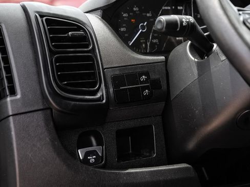 Used 2023 RAM ProMaster 2500 FWD image 26