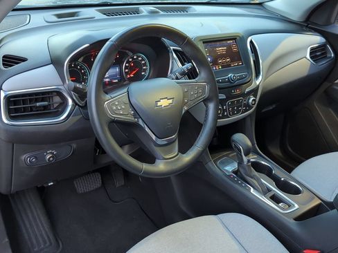 Used 2024 Chevrolet Equinox LT FWD image 9