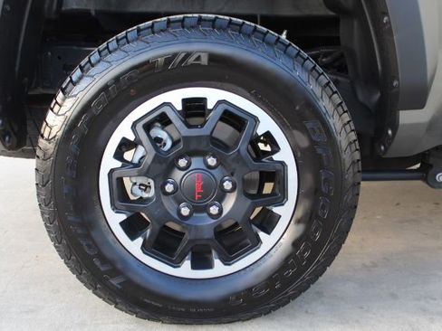 Used 2025 Toyota Tacoma TRD Off-Road w/ TRD Off Road Upgrade Package image 10