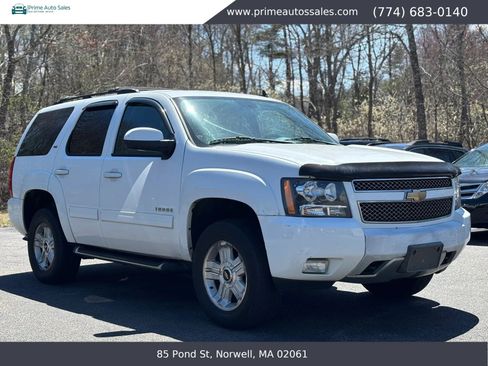 Used 2011 Chevrolet Tahoe LT w/ Luxury Package AWD/4WD image 5