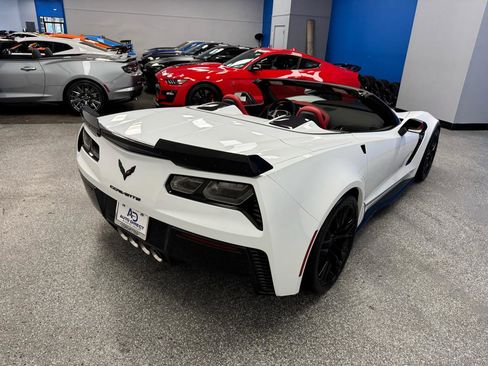 Used 2016 Chevrolet Corvette Z06 w/ 2LZ Preferred Equipment Group RWD image 8